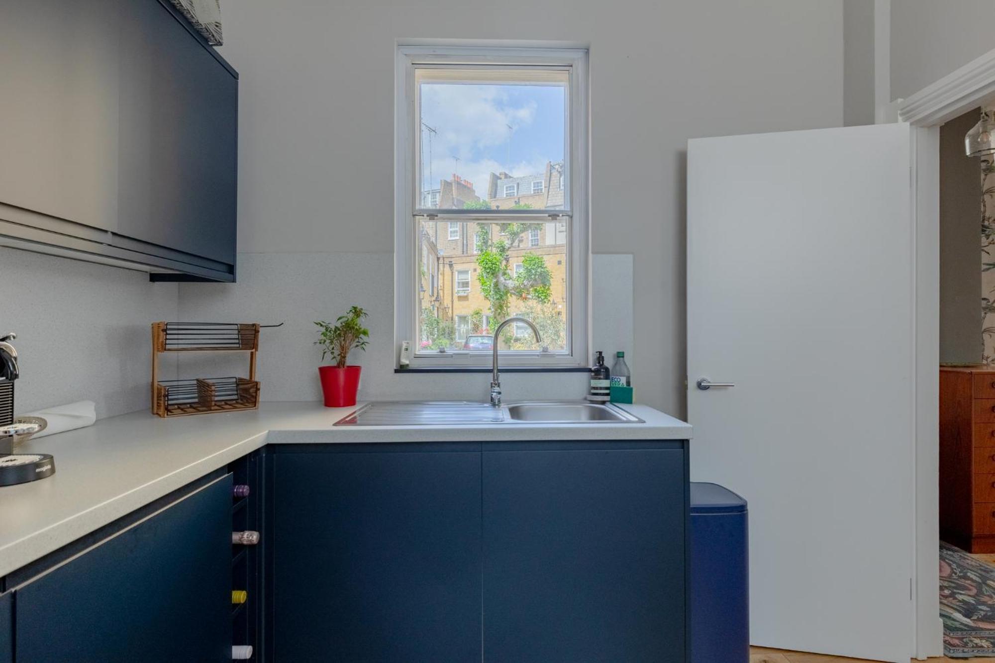 Apartamento Lovely 2bd Mews House Close To Buckingham Palace *